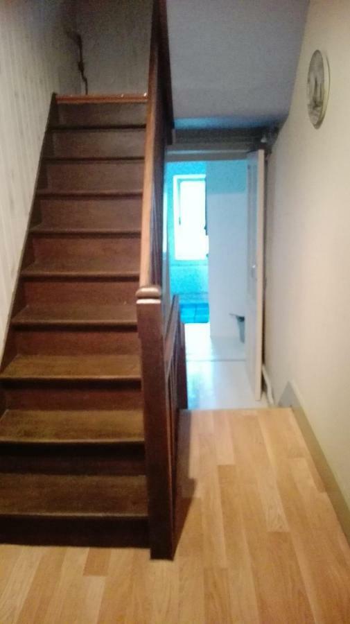Rijhuis Villa Anseremme Bagian luar foto