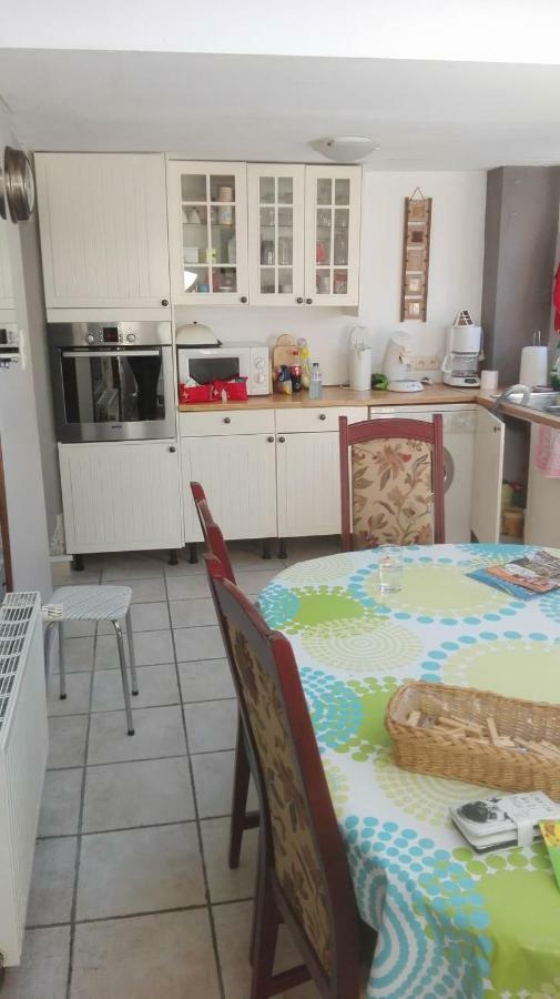 Rijhuis Villa Anseremme Bagian luar foto