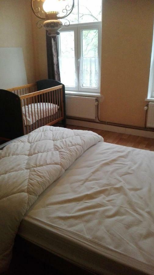 Rijhuis Villa Anseremme Bagian luar foto