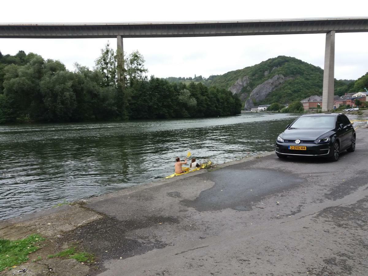 Rijhuis Villa Anseremme Bagian luar foto